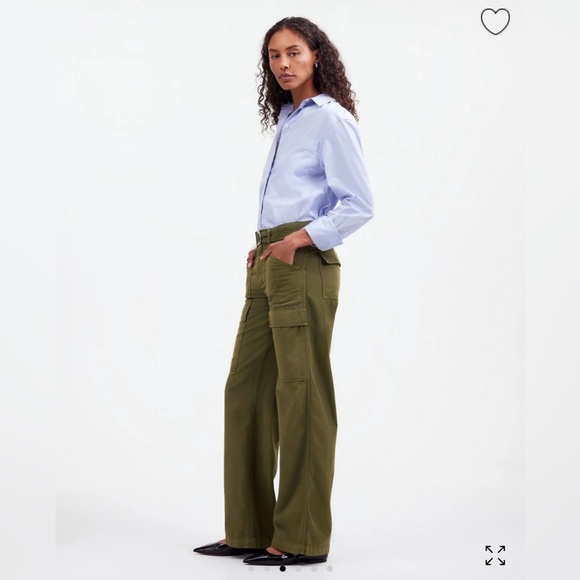 NWT Madewell Belted Slouchy Straight Cargo Pants in
Garment Dye - Picture 7 of 11
